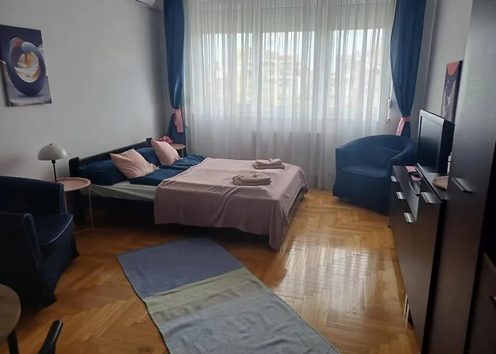 Elisabeth7 Apartment